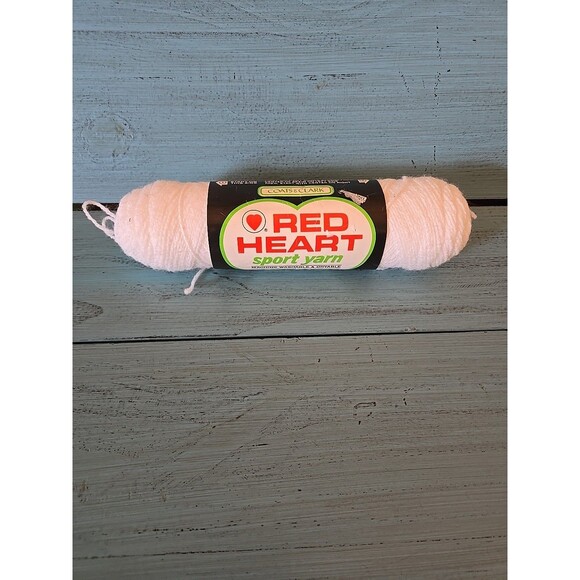 Red Heart SPORT YARN (A Wintuk Product)  White 56.7g 2oz 2 Ply New Crochet Knit - Picture 2 of 5